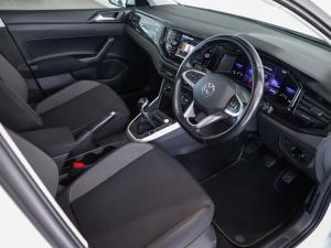 Volkswagen Polo hatch 1.0TSI Life manual - Image 10