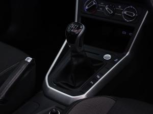 Volkswagen Polo hatch 1.0TSI Life manual - Image 20