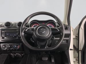 Suzuki Swift 1.2 GL AMT - Image 14