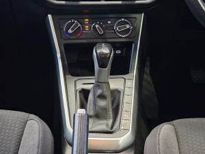 Volkswagen Polo hatch 1.0TSI Life auto - Image 11