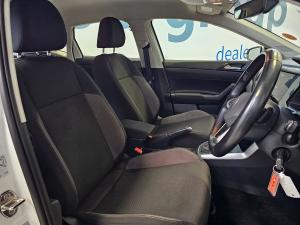 Volkswagen Polo hatch 1.0TSI Life auto - Image 13