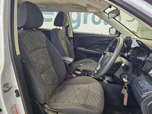 Mahindra XUV 3XO 1.2T MX2 auto - Image 12
