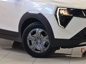Mahindra XUV 3XO 1.2T MX2 auto - Image 3