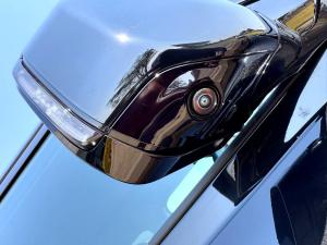 Land Rover Defender 110 D350 X-Dynamic HSE - Image 13