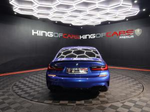 BMW 3 Series 320i Mzansi Edition - Image 7