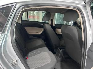 Volkswagen Polo sedan 1.6 manual - Image 11
