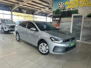 Volkswagen Polo sedan 1.6 manual - Image 1