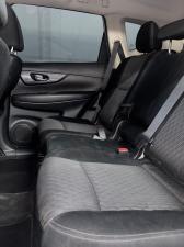Nissan X-Trail 2.5 4x4 Acenta Tech - Image 15