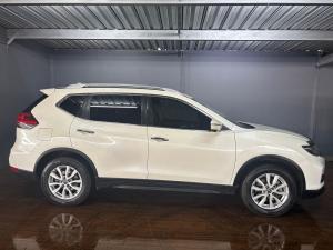 Nissan X-Trail 2.5 4x4 Acenta Tech - Image 5