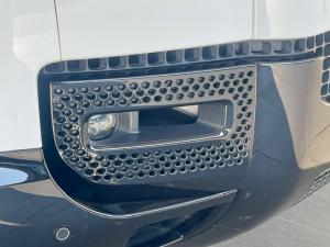 Land Rover Defender 110 D350 X-Dynamic HSE - Image 14