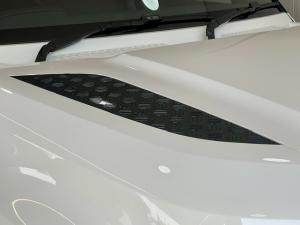 Land Rover Defender 110 D350 X-Dynamic HSE - Image 15