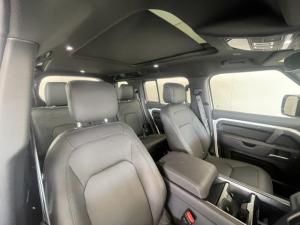 Land Rover Defender 110 D350 X-Dynamic HSE - Image 22