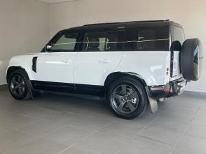 Land Rover Defender 110 D350 X-Dynamic HSE - Image 3