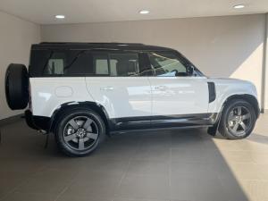 Land Rover Defender 110 D350 X-Dynamic HSE - Image 4