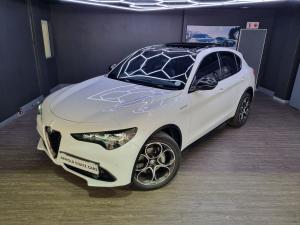 Alfa Romeo Stelvio 2.0T Veloce Q4 - Image 1