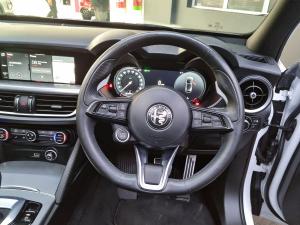 Alfa Romeo Stelvio 2.0T Veloce Q4 - Image 26