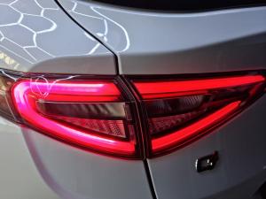 Alfa Romeo Stelvio 2.0T Veloce Q4 - Image 9