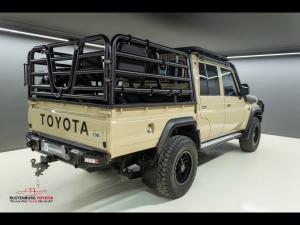 Toyota Land Cruiser 79 2.8GD-6 double cab auto - Image 2