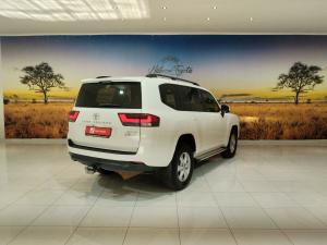 Toyota Land Cruiser 300 3.3D GX-R - Image 2