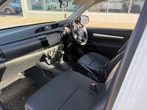 Toyota Hilux 2.4GD single cab S (aircon) - Image 7