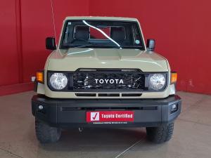 Toyota Land Cruiser 79 4.2D single cab - Image 4