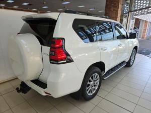 Toyota Land Cruiser Prado 3.0DT VX-L - Image 2