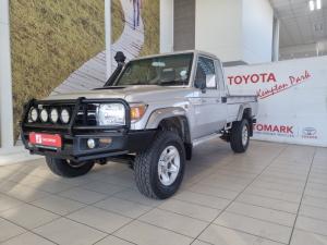 Toyota Land Cruiser 79 4.5D-4D LX V8 single cab - Image 14