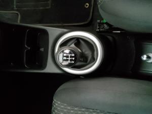 Toyota Vitz 1.0 XR manual - Image 13