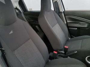Toyota Vitz 1.0 XR manual - Image 15