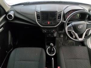 Toyota Vitz 1.0 XR manual - Image 6