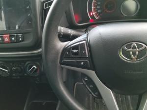 Toyota Vitz 1.0 XR manual - Image 9