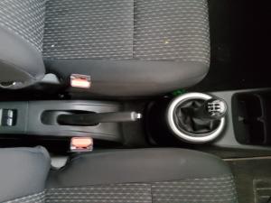 Toyota Vitz 1.0 XR manual - Image 11