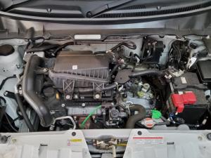 Toyota Vitz 1.0 XR manual - Image 18
