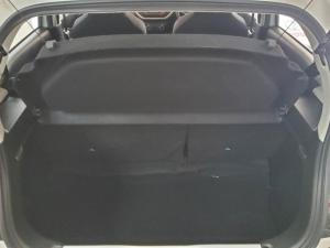 Toyota Vitz 1.0 XR manual - Image 9