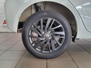 Toyota Vitz 1.0 XR manual - Image 10