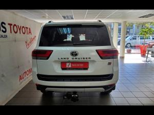 Toyota Land Cruiser 300 3.3D GR-Sport - Image 5