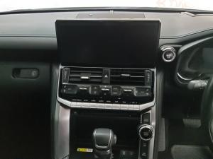 Toyota Land Cruiser 300 3.3D GR-Sport - Image 15