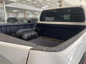 Toyota Hilux 2.8 GD-6 RB SRX automaticD/C - Image 10
