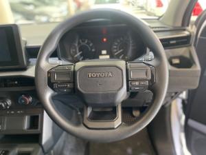 Toyota Hilux 2.8 GD-6 RB SRX automaticD/C - Image 8
