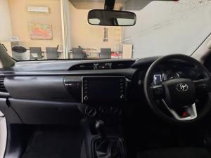 Toyota Hilux 2.4 GD-6 Raider 4X4D/C - Image 6