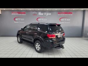 Toyota Fortuner 3.0D-4D Raised Body - Image 15