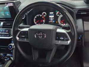 Toyota Landcruiser 300 V6 3.3D GX-R - Image 8