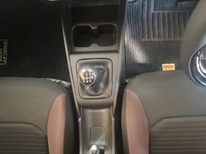 Toyota Starlet Cross 1.5Xs - Image 11
