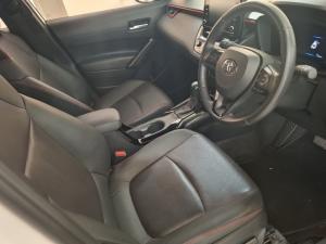 Toyota Corolla Cross 1.8 GR-S - Image 13