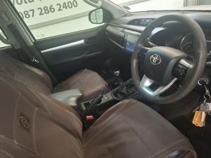 Toyota Hilux 2.4 GD-6 Raider 4X4D/C - Image 13