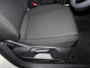 Volkswagen T-CROSS 1.0 TSI - Image 17