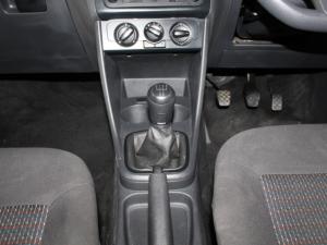 Volkswagen Polo Vivo 1.4 Trendline - Image 14