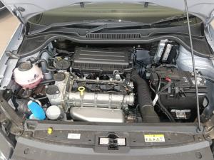 Volkswagen Polo Vivo 1.6 Life TIP - Image 11