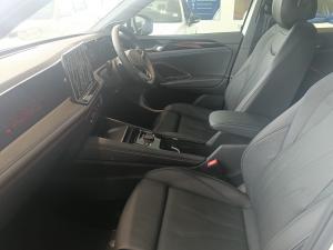 Volkswagen Tiguan 2.0 TDI R-LINE 4M DSG - Image 10