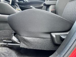 Toyota Urban Cruiser 1.5 XR automatic - Image 19